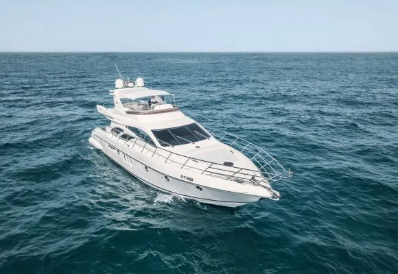 Azimut-62-Freedom-Yacht-in-Dubai
