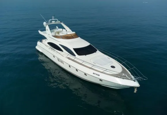 Azimut-68-FT-Princess-Yacht-Rental-in-Dubai