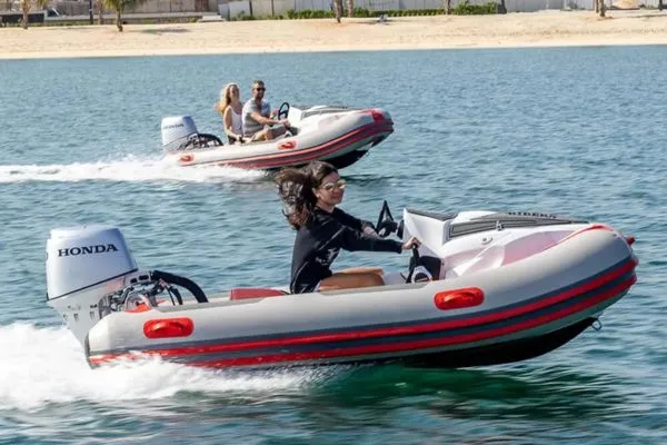 Self-Drive-Boat-Dubai-Marina