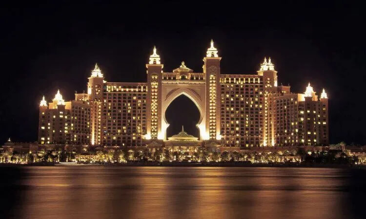 Atlantis-The-Palm-Night-View