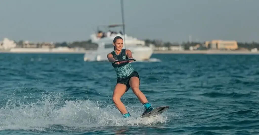 wakeboarding-adventure-in-Dubai